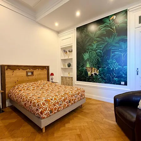 Immense 2 Pieces Proche Centre-ville & Thermes