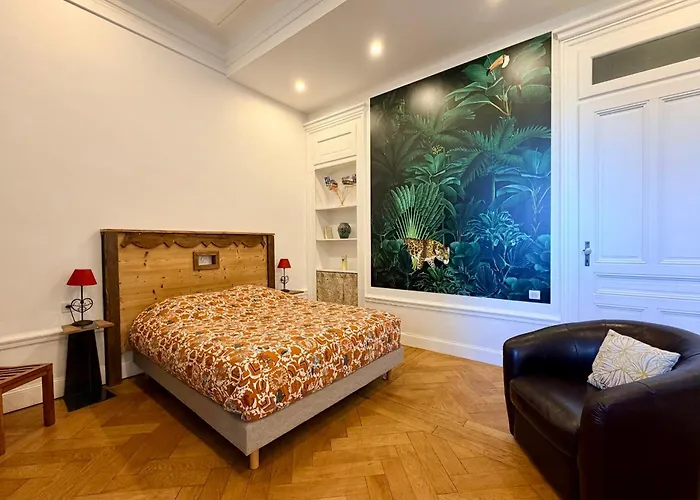 Immense 2 Pieces Proche Centre-ville & Thermes