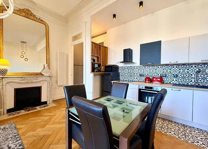 Immense 2 Pieces Proche Centre-ville & Thermes アパート