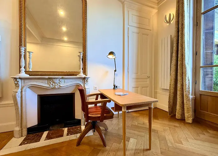 アパート Immense 2 Pieces Proche Centre-ville & Thermes エクスレバン