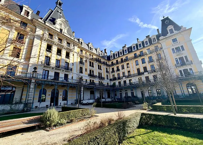 Immense 2 Pieces Proche Centre-ville & Thermes *